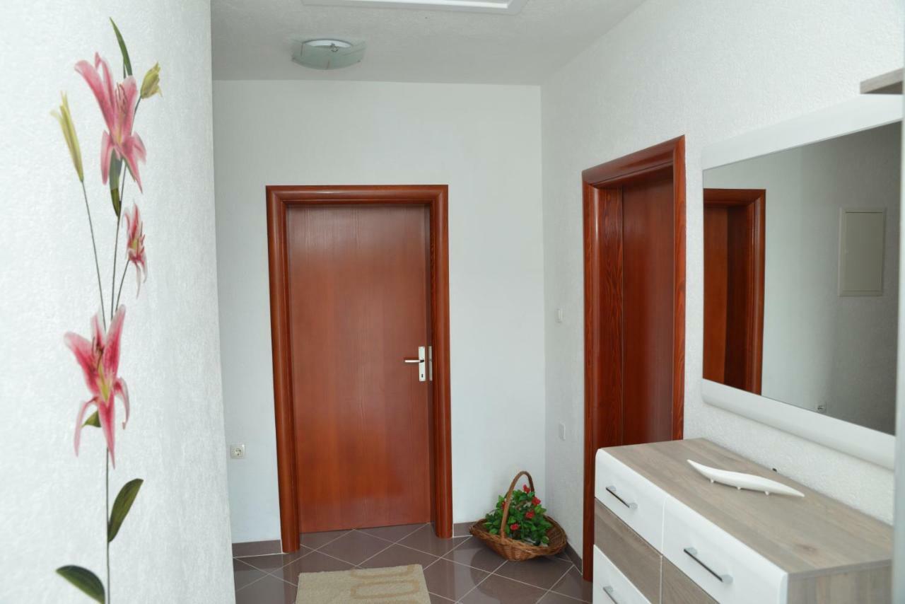 Apartman Matkovic อิโมตสกี ภายนอก รูปภาพ