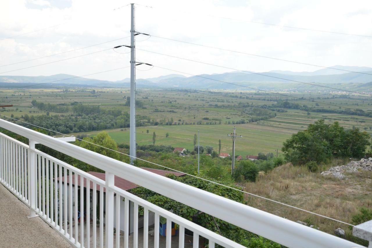 Apartman Matkovic อิโมตสกี ภายนอก รูปภาพ