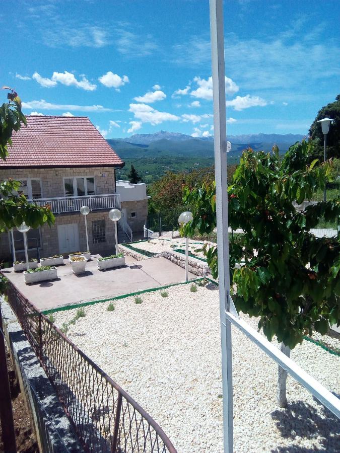 Apartman Matkovic อิโมตสกี ภายนอก รูปภาพ
